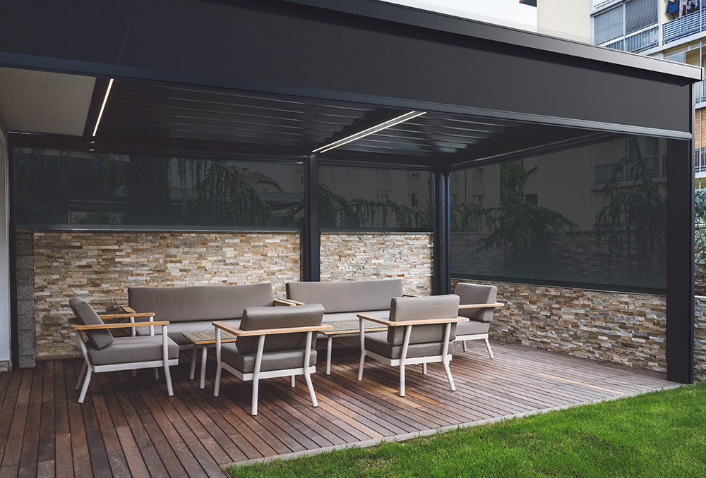 two-australia-blog-post-zipscreen Outdoor Zipscreen